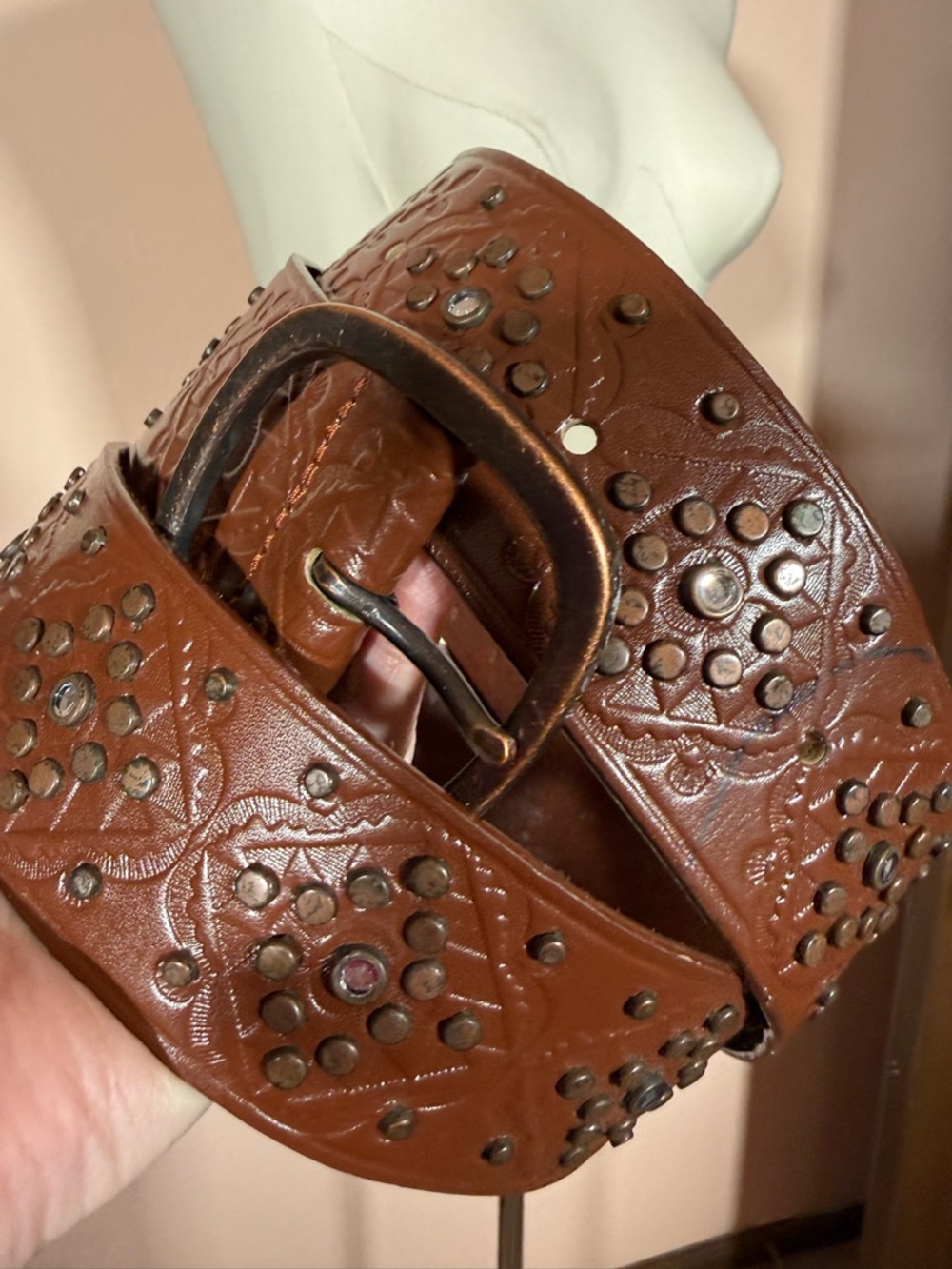 Lake Shore Drive Brown tooled leather Studded wide Vintage Western Belt large - Picture 6 of 17